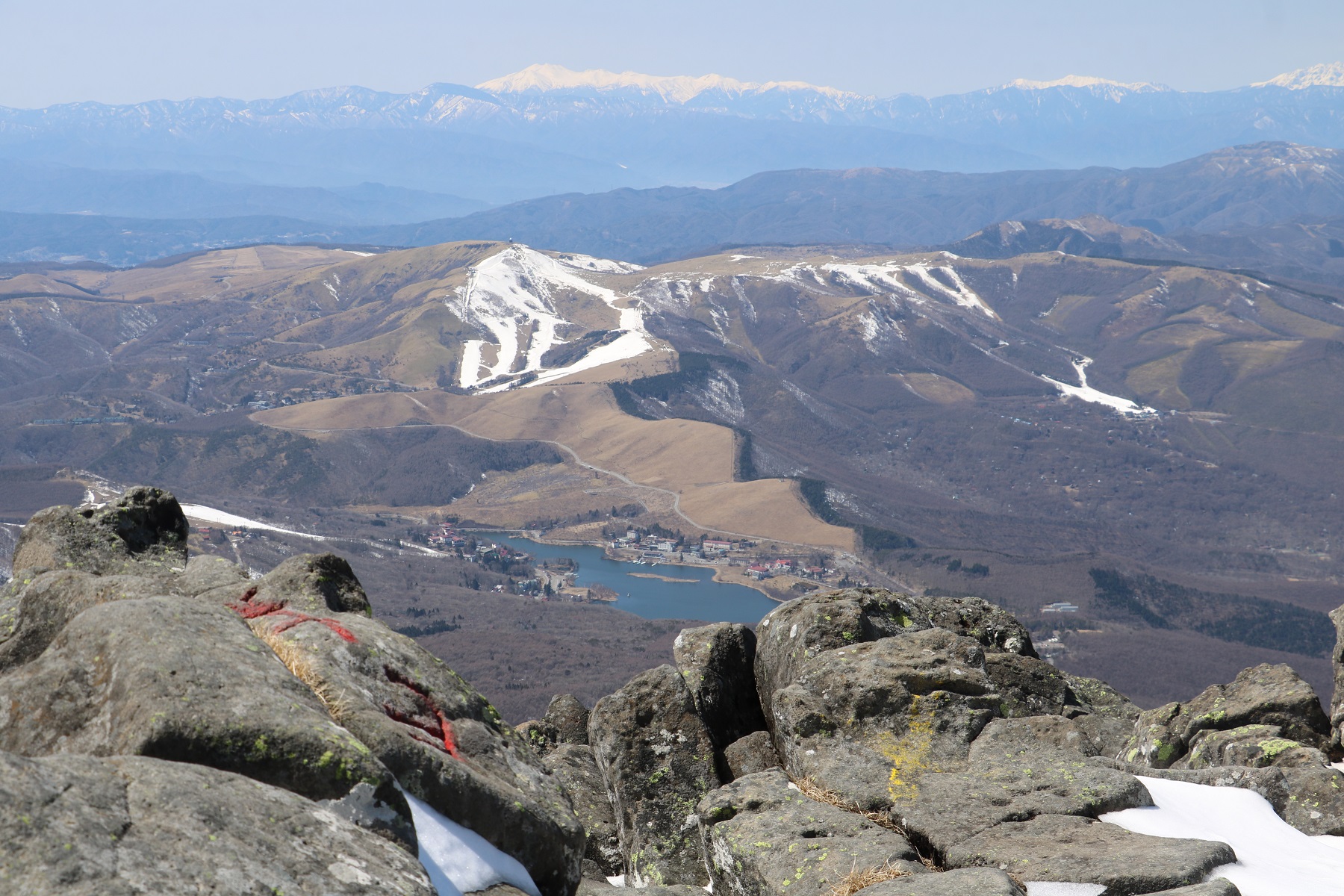 天狗岳・蓼科山への春山登山