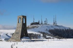 真冬の美しの塔と王ケ頭